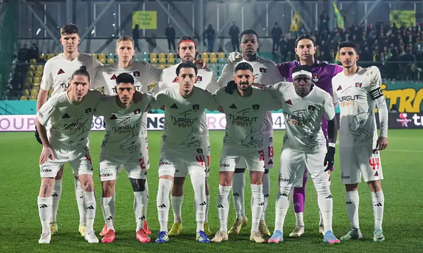 Vanspor deplasmandan puanla döndü