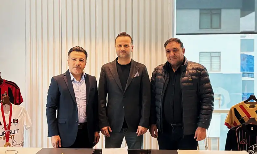 Vanspor FK'nın yeni teknik direktörü Osman Zeki Korkmaz oldu