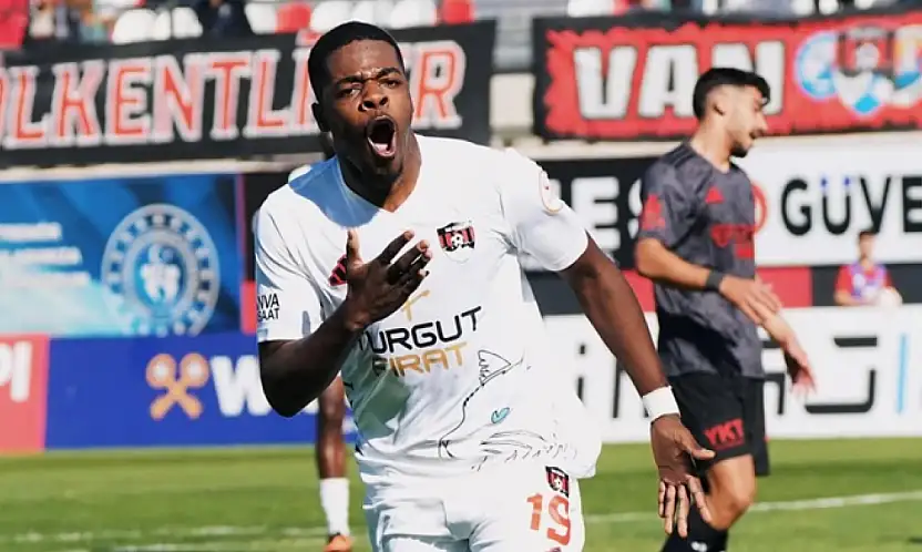 Vanspor'lu İvan Cedric 'Haftanın Oyuncusu' seçildi