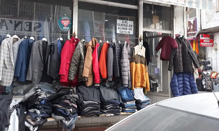 Vatandaşlar ekonomik sıkıntılar nedeniyle ikinci el giyime yöneldi