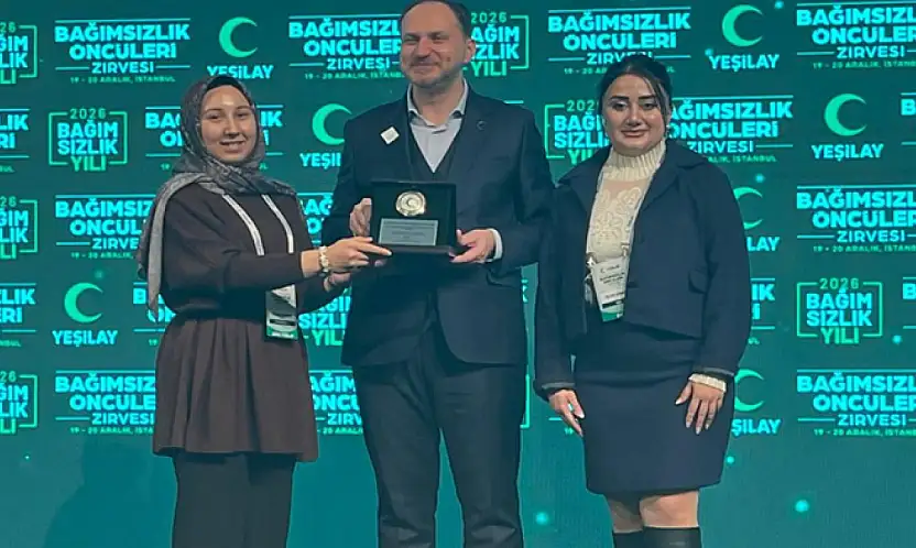 Yeşilay Van Şubesi, bağımlılıkla mücadelede başarısıyla ödüllendirildi