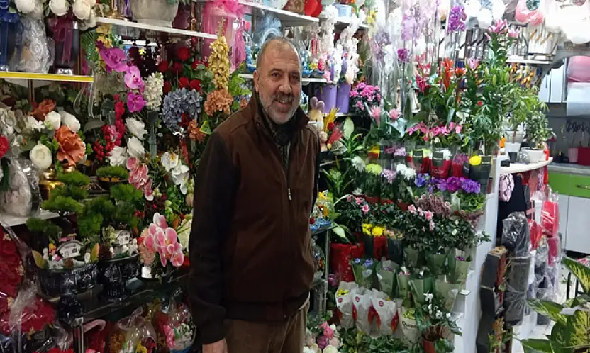 Yılbaşı öncesi kokina çiçeğine yoğun ilgi