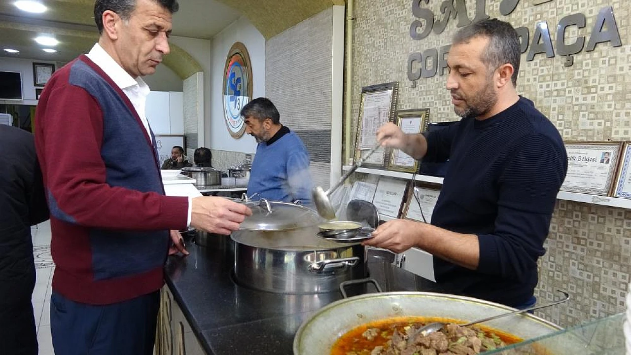 Van'da fiyat listeleri yerini aldı