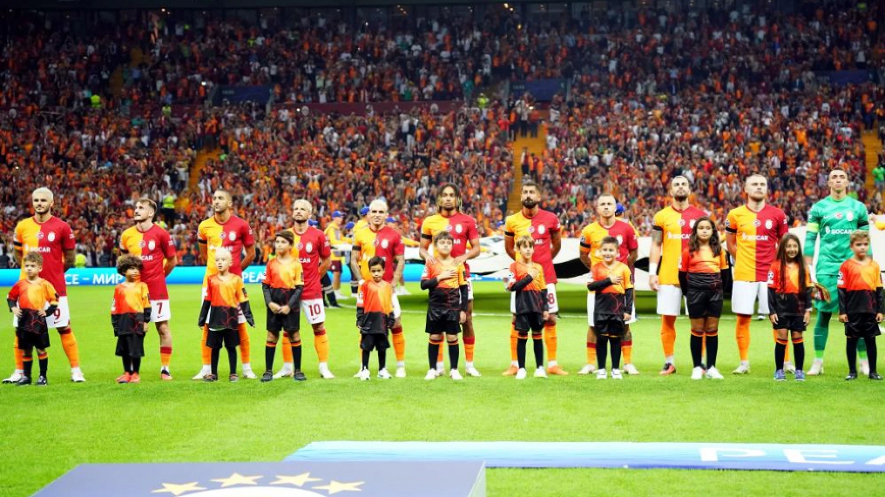 Manchester United ile Galatasaray sahaya çıkıyor