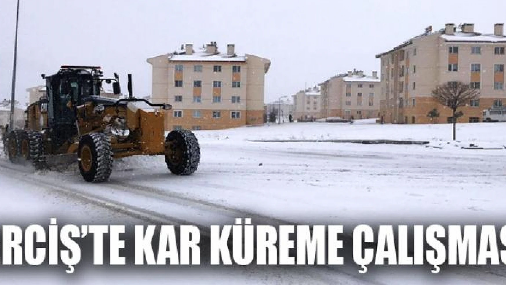 Erciş'te kar küreme çalışması