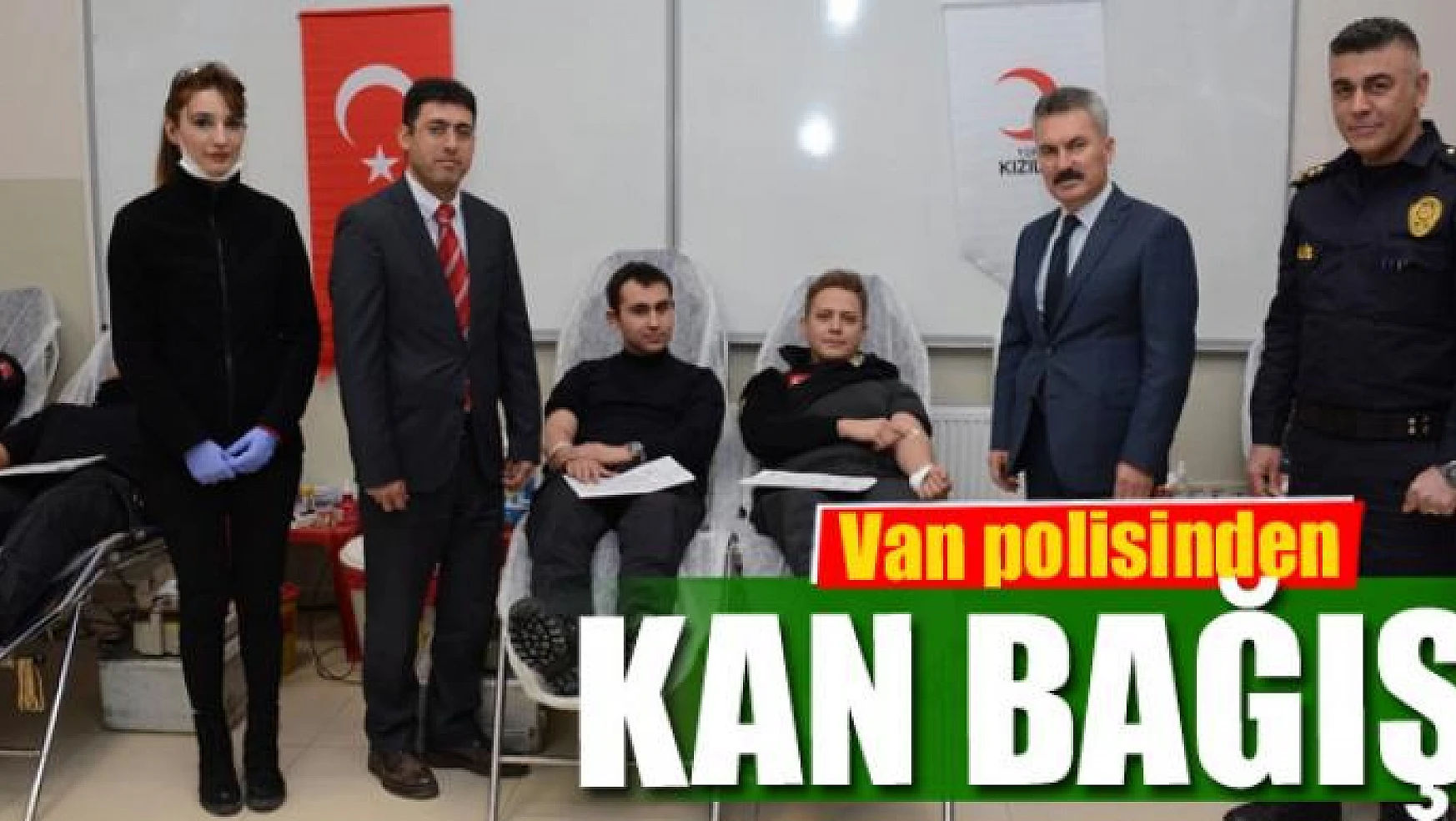 Van polisinden Kızılay'a kan bağışı