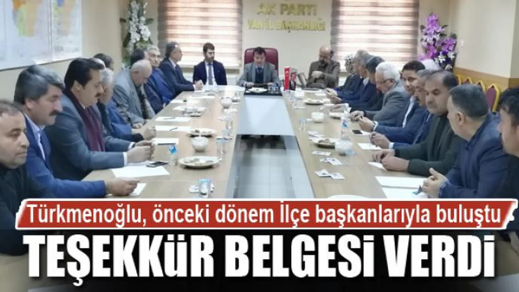 Türkmenoğlu, önceki dönem İlçe başkanlarıyla buluştu