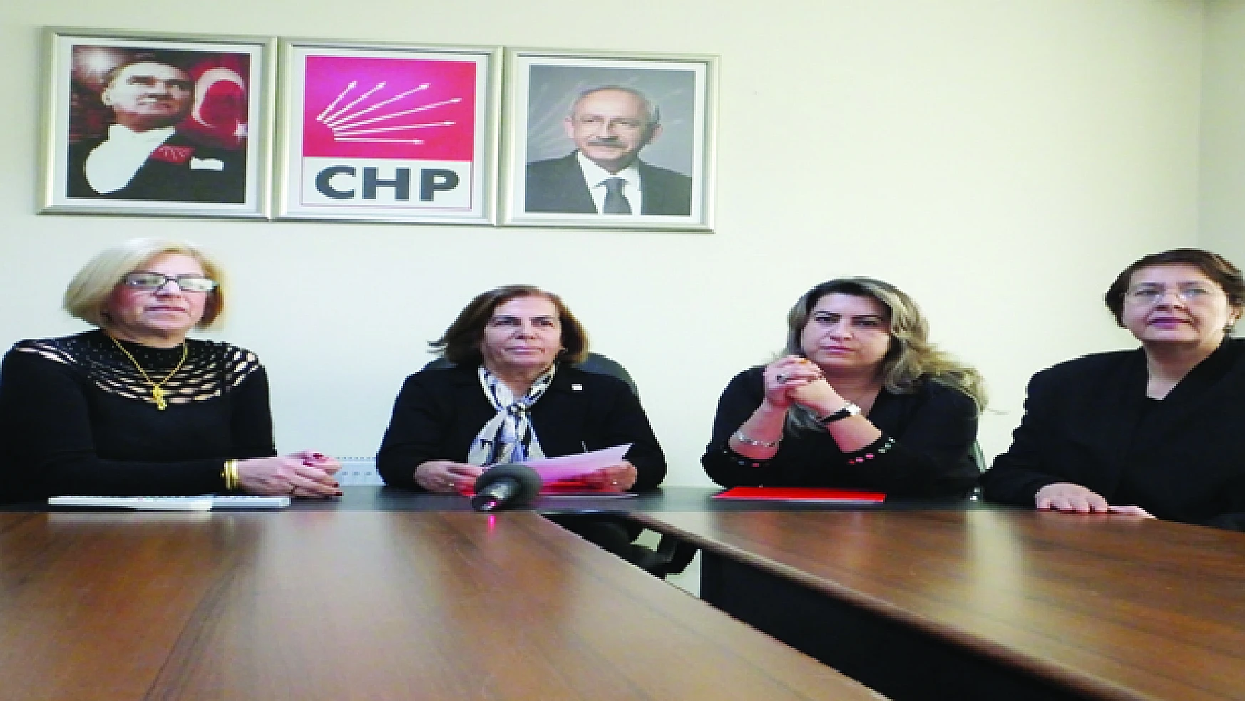 CHPli kadınlar kadına şiddeti protesto etti 