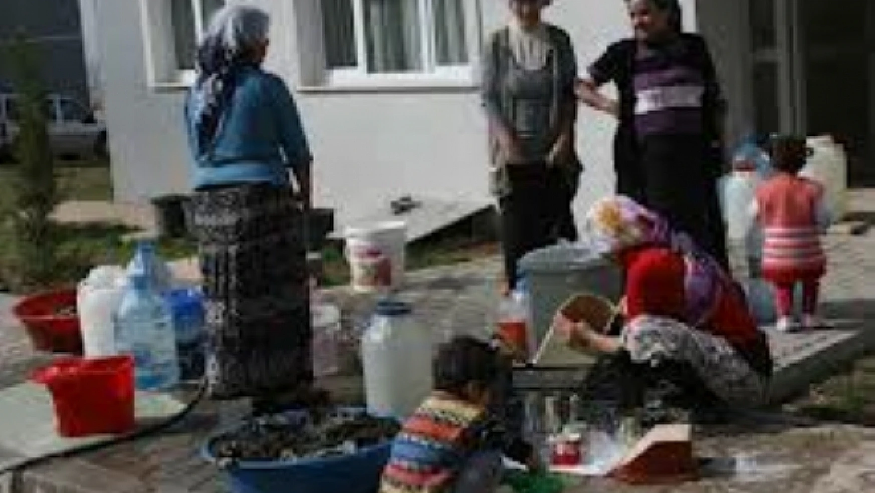 TOKİ'de  Su  Kesintisi Vatandaşı Çileden Çıkardı 