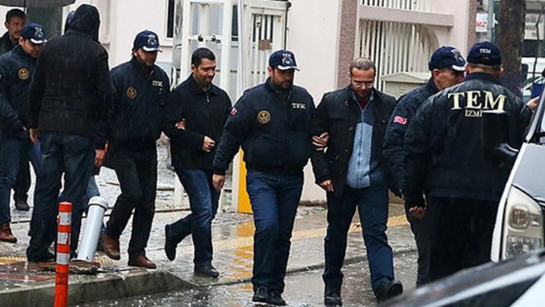 Van'da 9 Polis Gözaltına Alındı