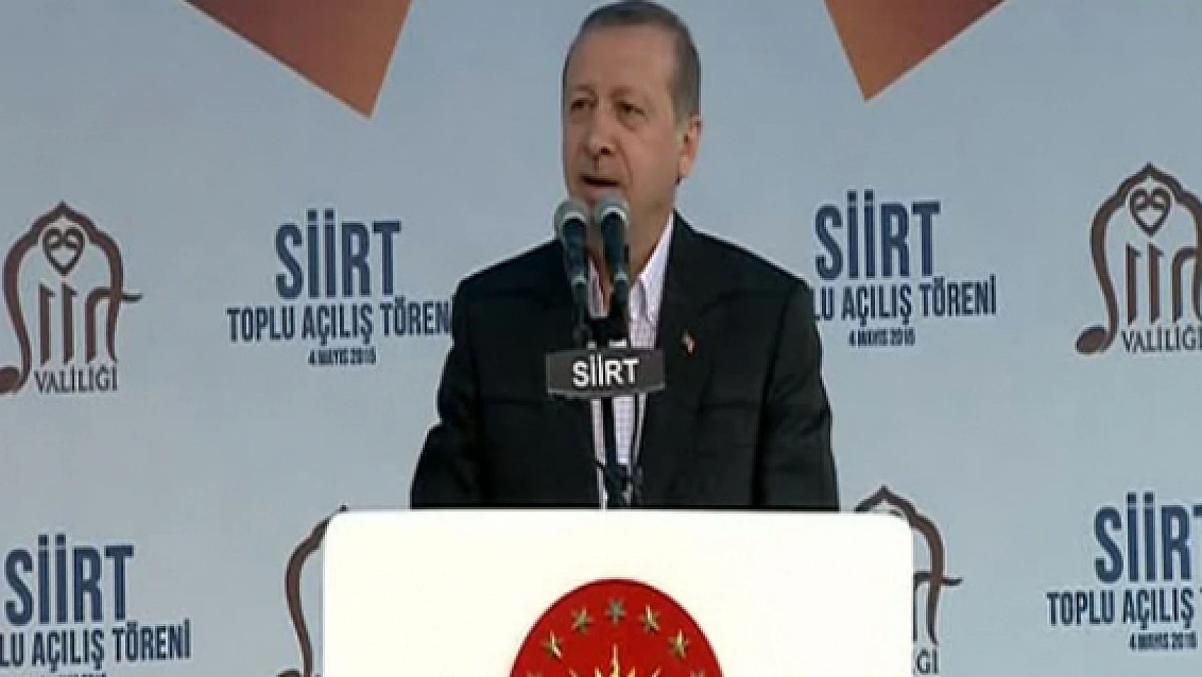 'Önce  Türkçe ezan şimdi Kürtçe ezan dayatılıyor'