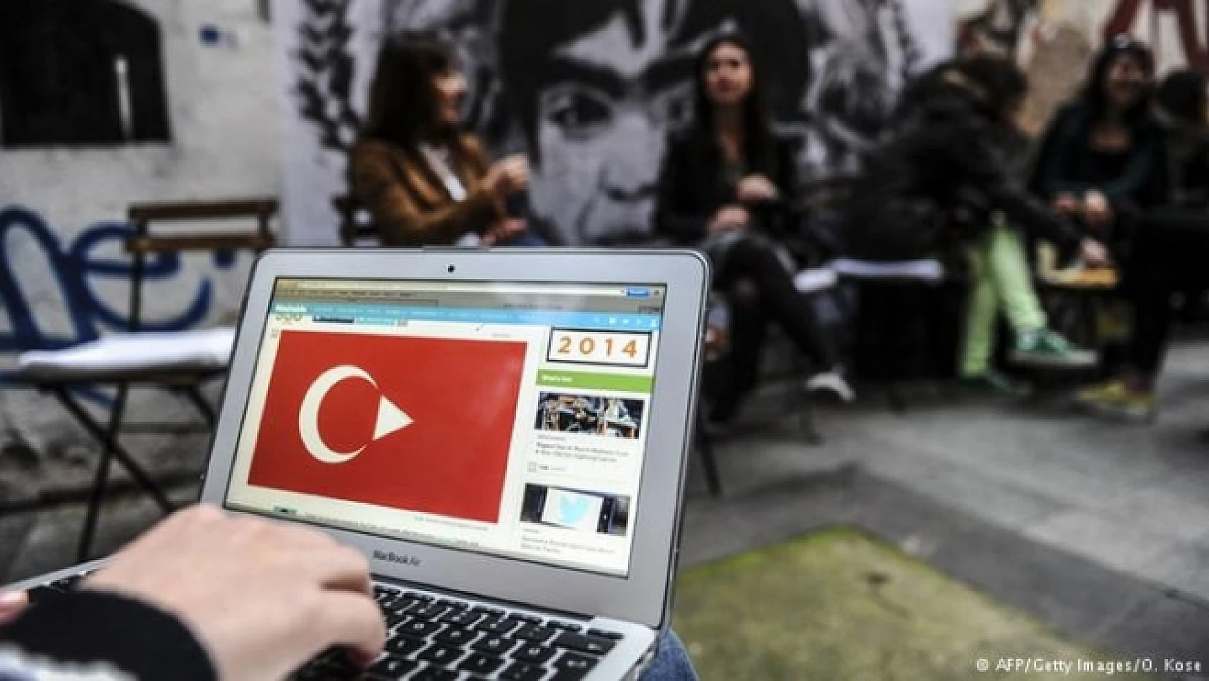 AP Ankaraya 'önce medya özgürlüğü' diyecek