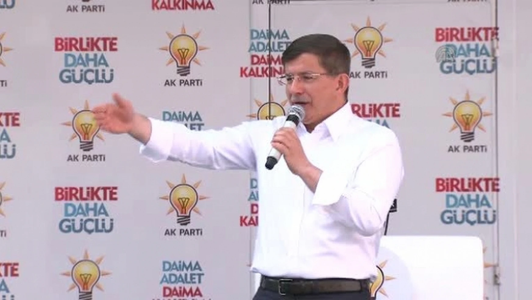 Başbakan Ahmet Davutoğlu Van'da