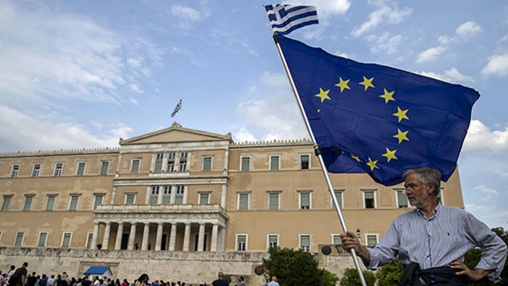 Yunanistan Resmen İflas  Etti Şimdi Ne Olacak ?