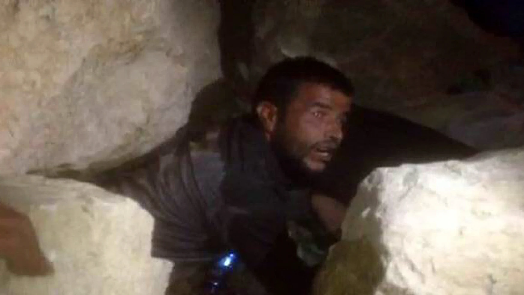 Kayalıklara Sıkışan Suriyeli Şahıs Kurtarıldı