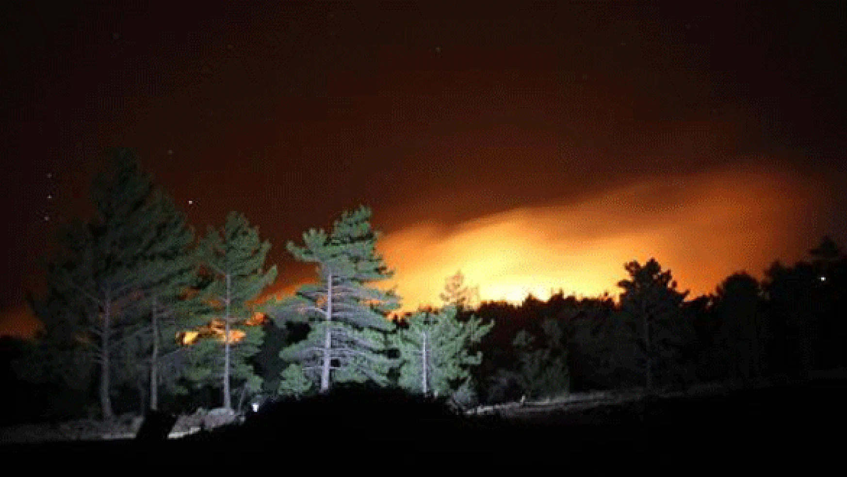 Kazdağlarında yangın: 20 hektarlık alan kül oldu