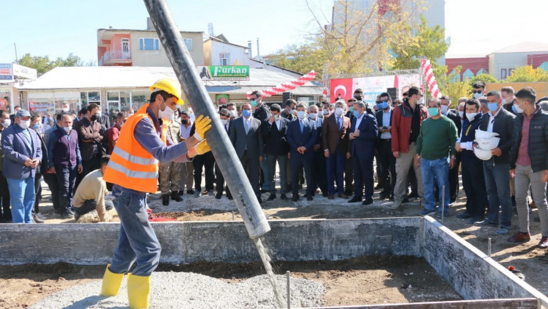 Erciş'te Millet Bahçesi'nin temel atma töreni gerçekleştirildi