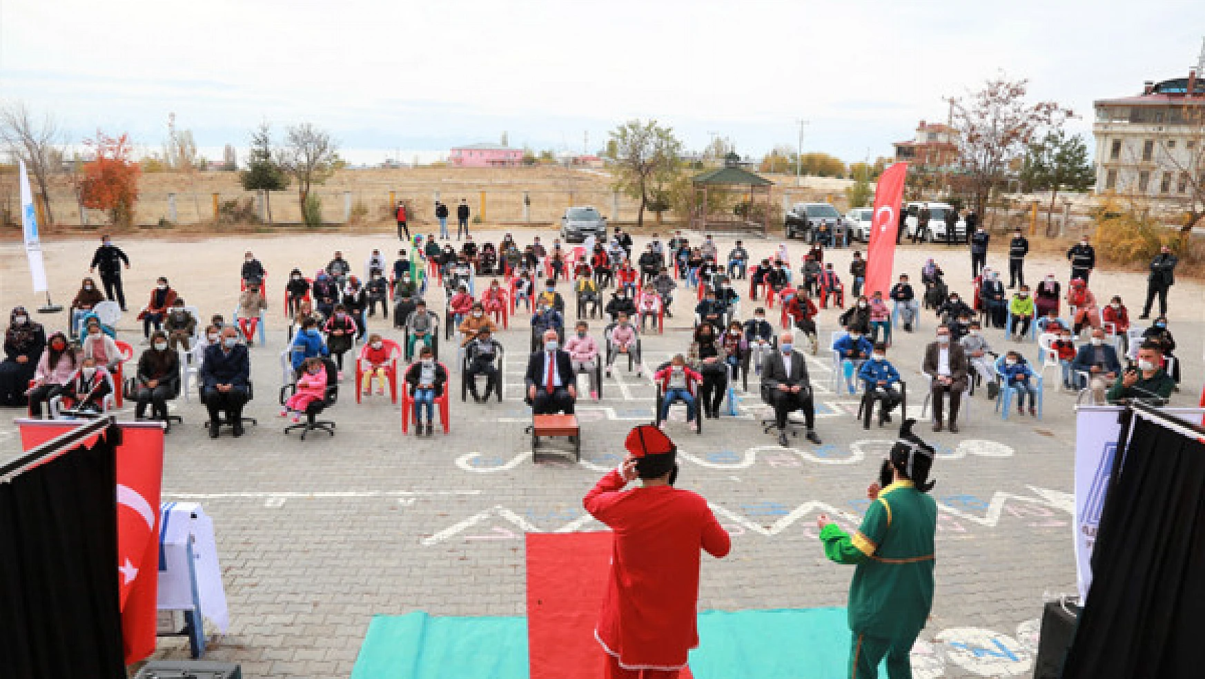 Tuşba Belediyesinden 'Dünya Çocuk Hakları Günü'nde anlamlı etkinlik