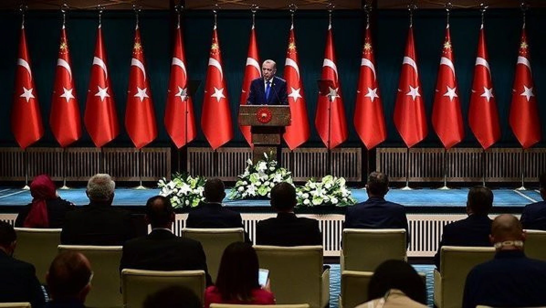 Erdoğan: Kısıtlamaları kademeli olarak kaldıracağız