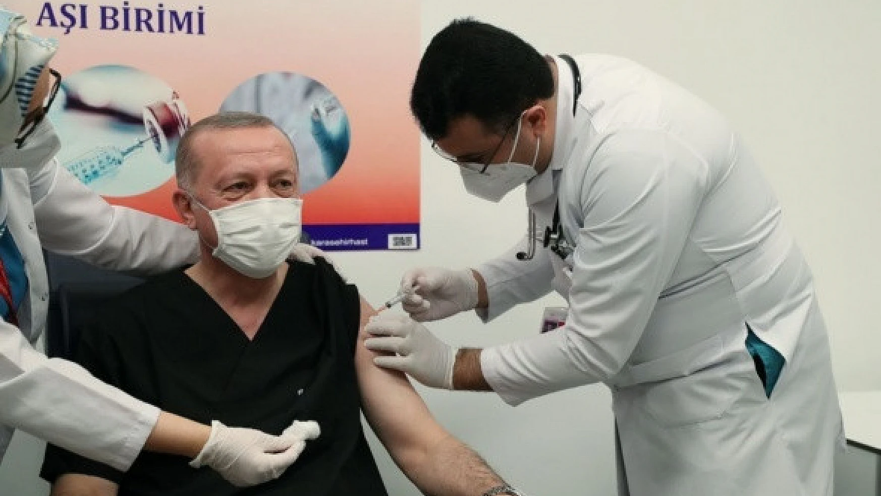 Cumhurbaşkanı Erdoğan'ın CoronaVac Aşısını Vanlı Doktor Yaptı 
