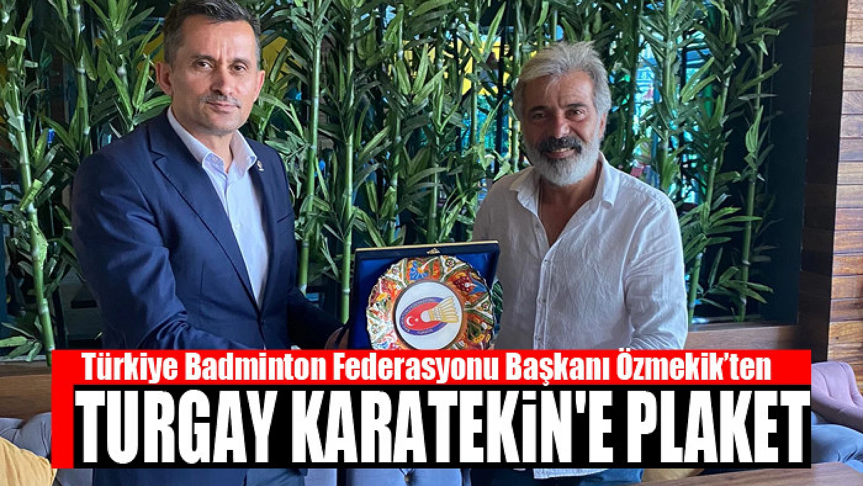 Başkan Özmekik'ten Turgay Karatekin'e plaket