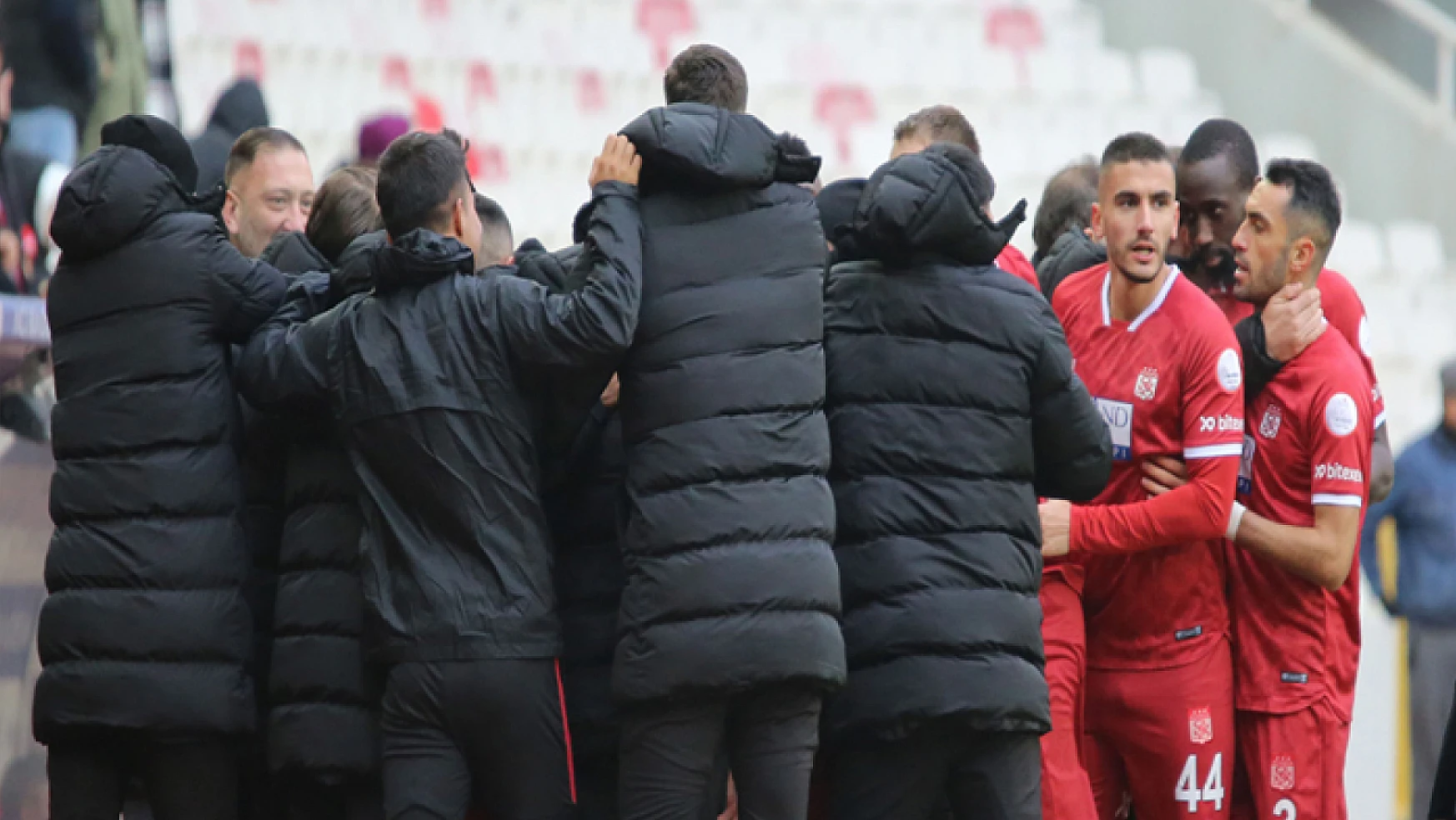 Beşiktaş Sivas'ta dondu