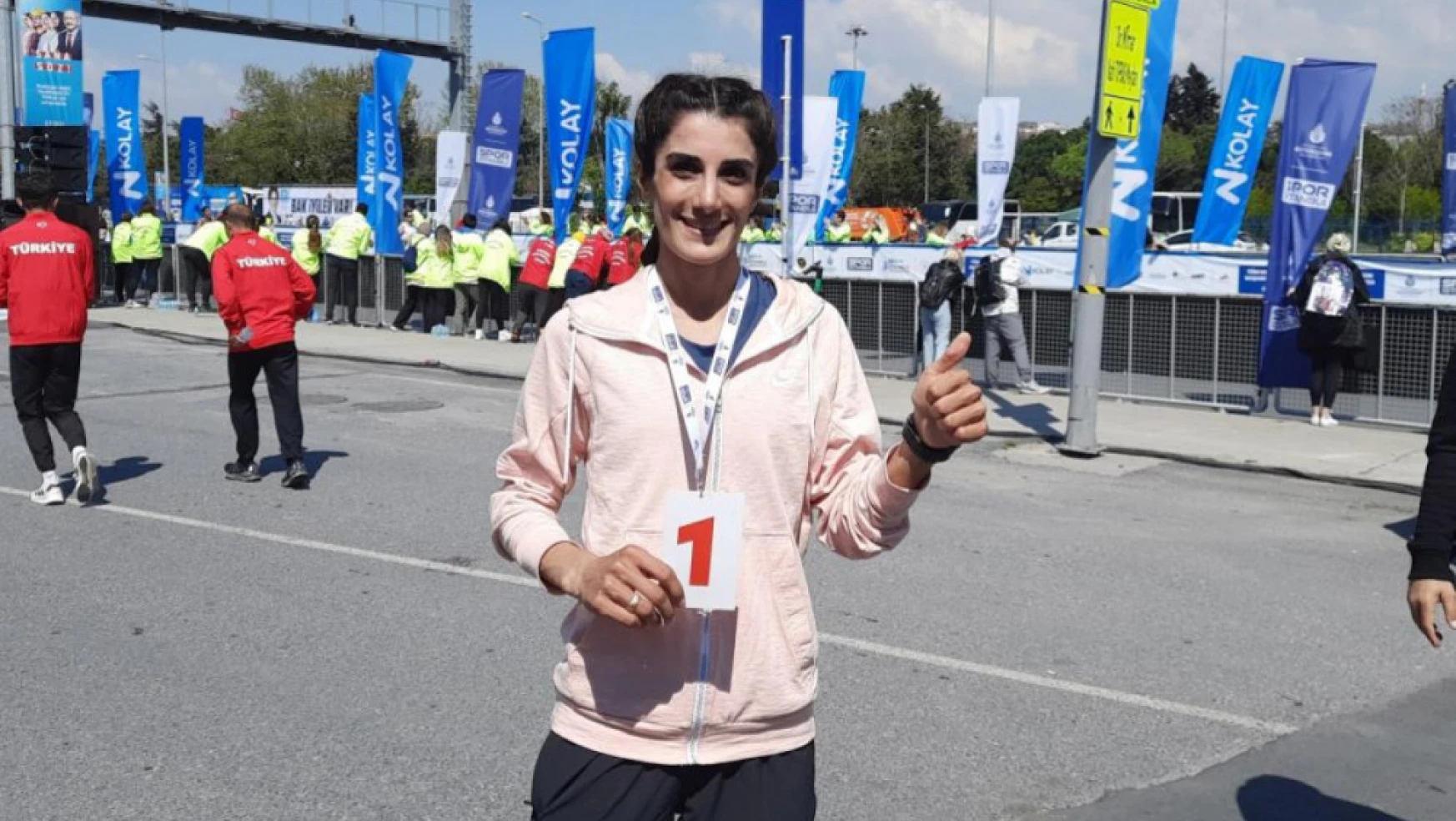 Depreme kampta yakalanan Yayla Gönen yarı maratonda birinci oldu