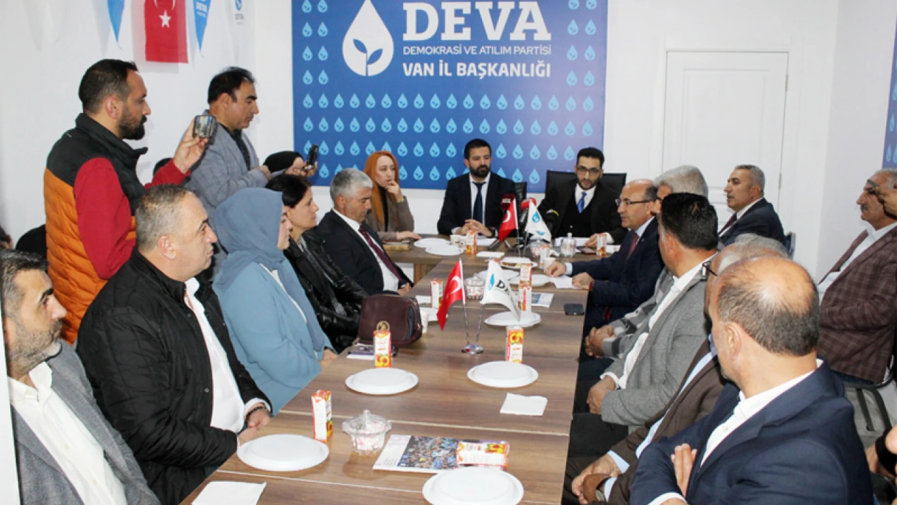 DEVA Partisi Van İl Başkanı Erkan İrven: Halkımızdan yetki istiyoruz