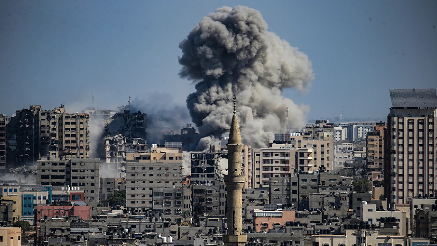 Gazze'ye saldırılarda can kaybı 9 bin'i geçti