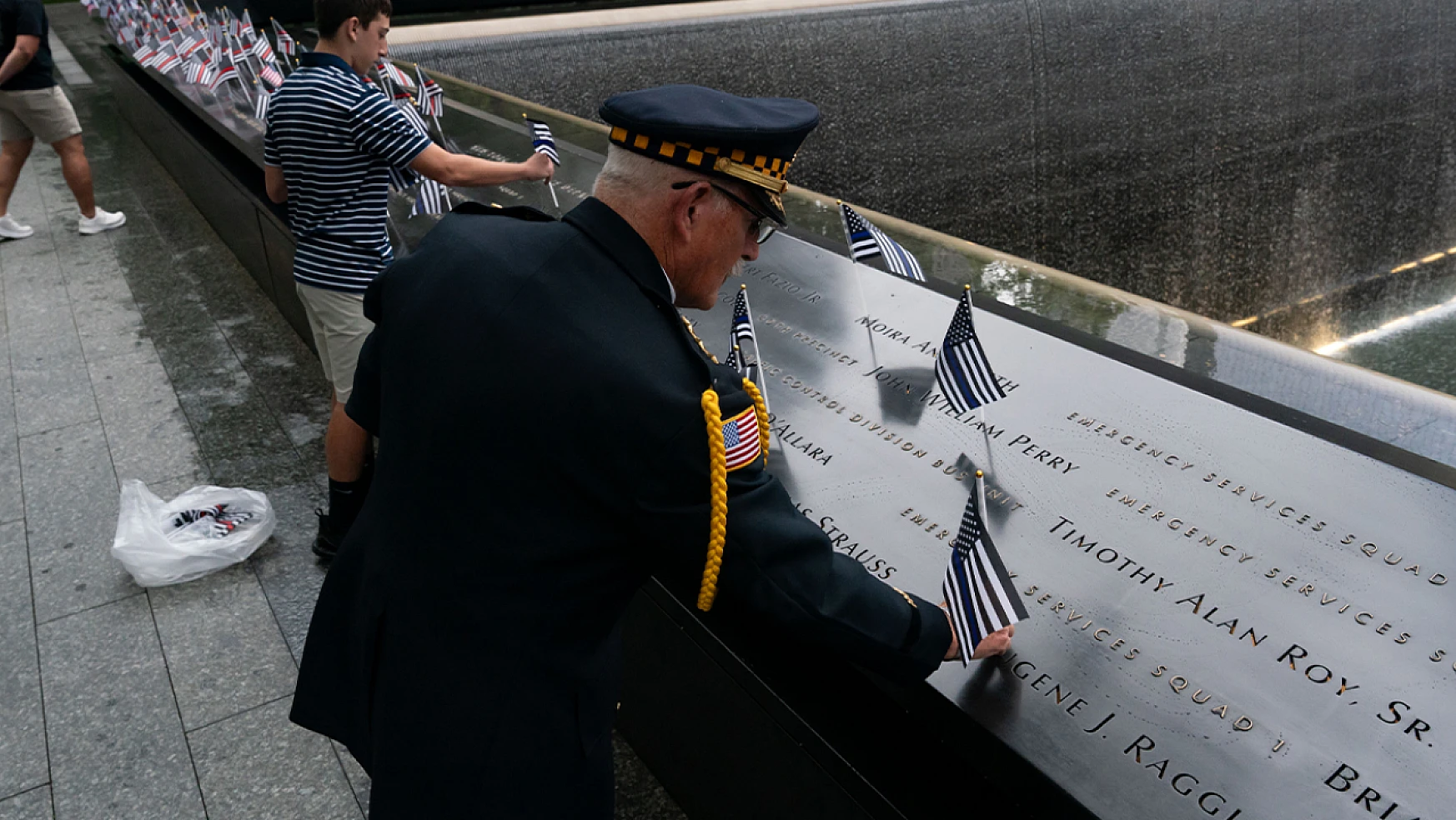 New York'ta 11 Eylül saldırılarının kurbanları törenle anıldı