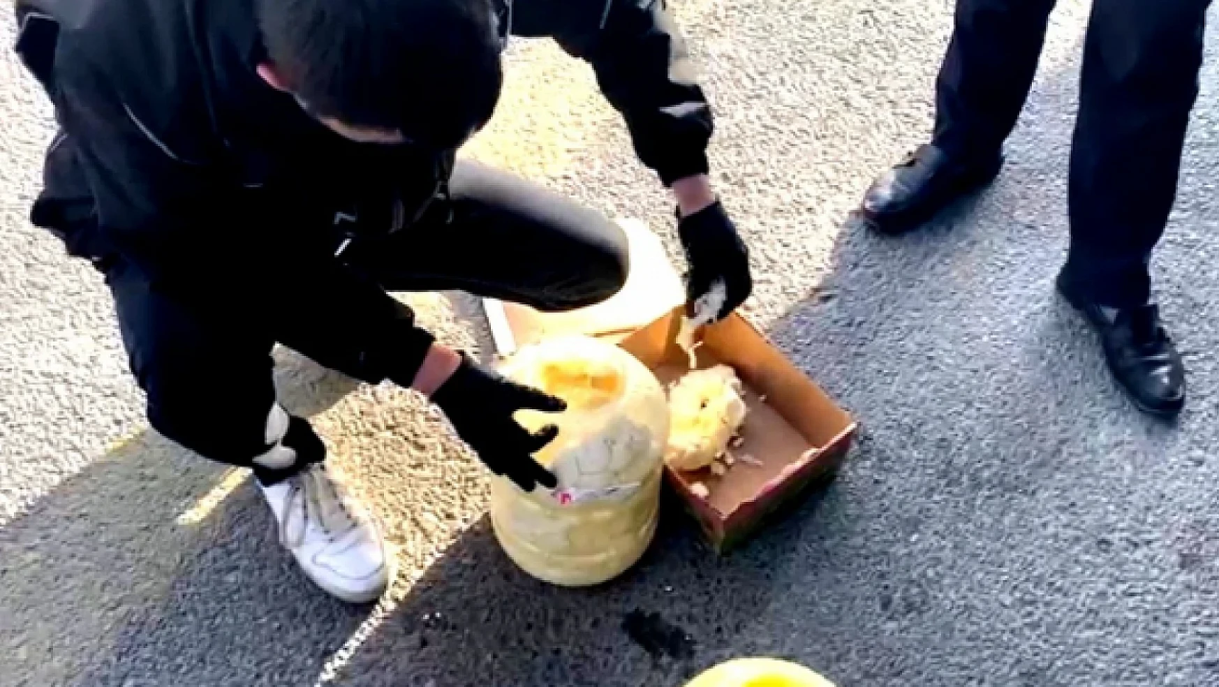 Peynir bidonlarından 2 kilo uyuşturucu ele geçirildi