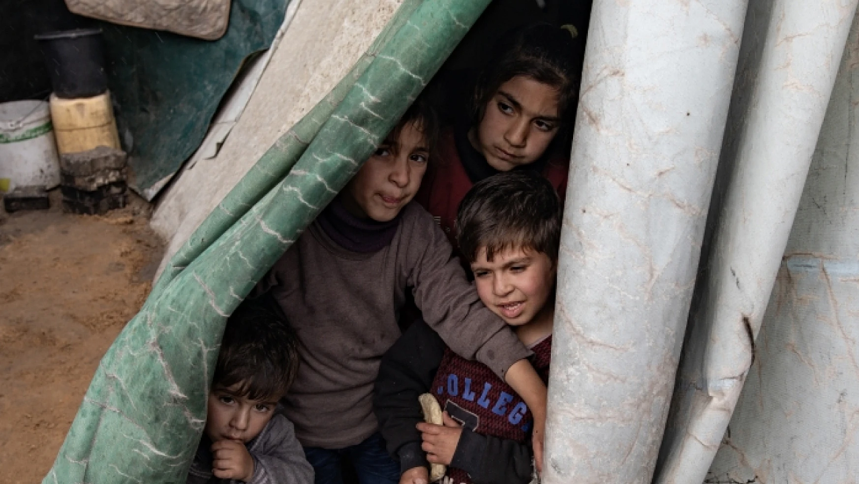 UNICEF: Gazze'de 17 bin çocuk refakatsiz veya ailesinden ayrı