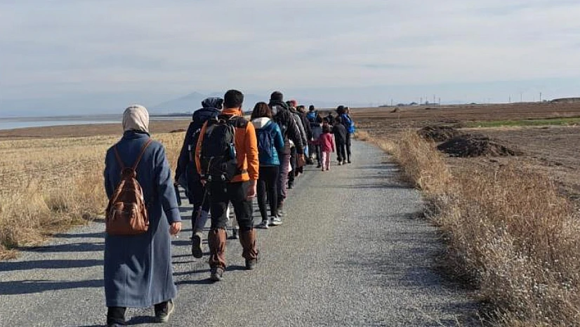 Vanlı aktivistler kuraklığa dikkat çekti